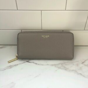 Kate Spade wallet pebbled leather zip gold hardware pockets accessory bag